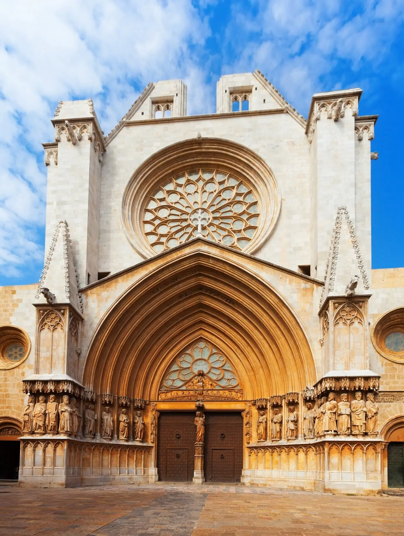 The principal façade of Tarragona Cathedral